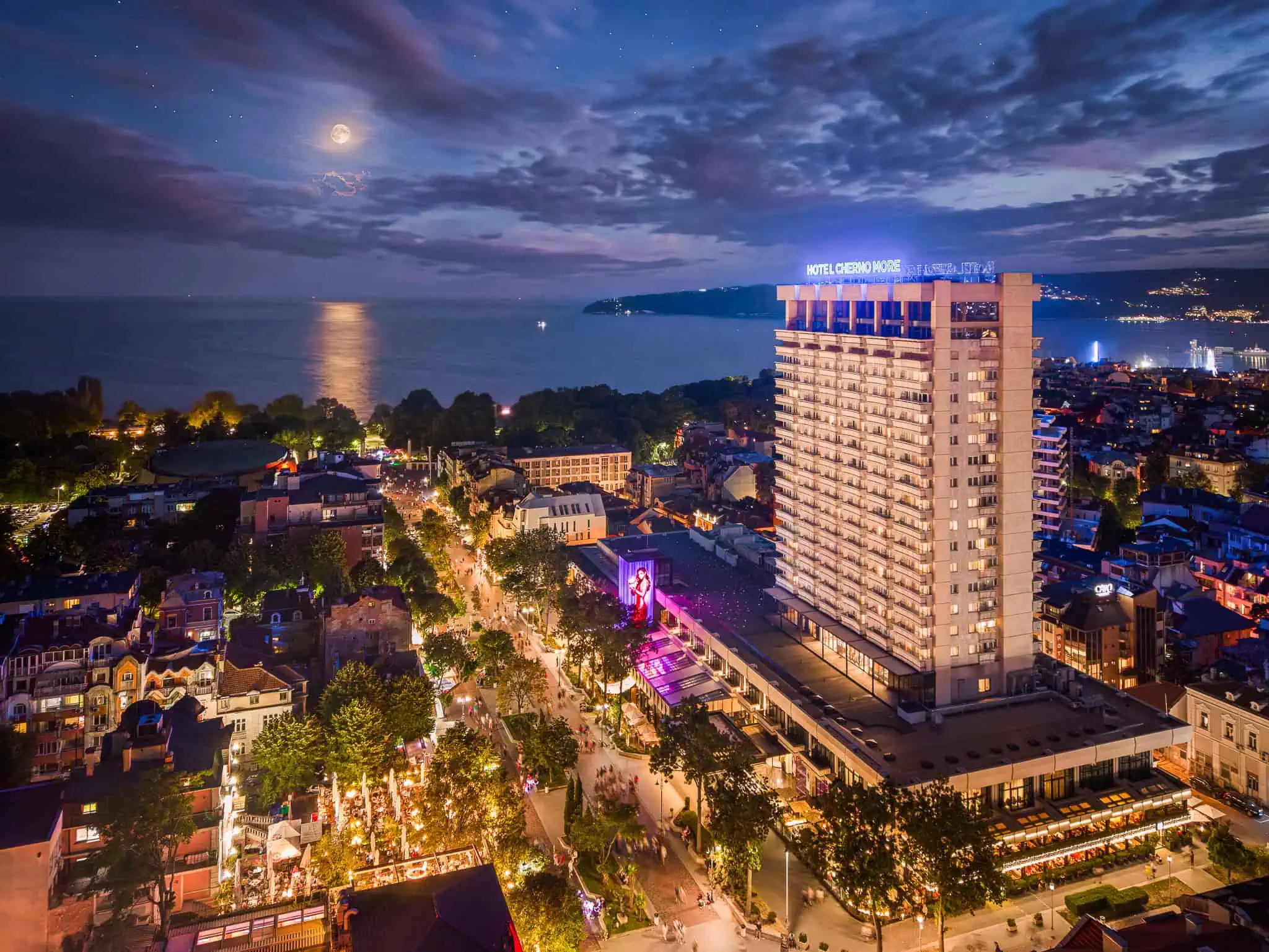Cherno more Hotel